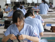 車(chē)間工作人員